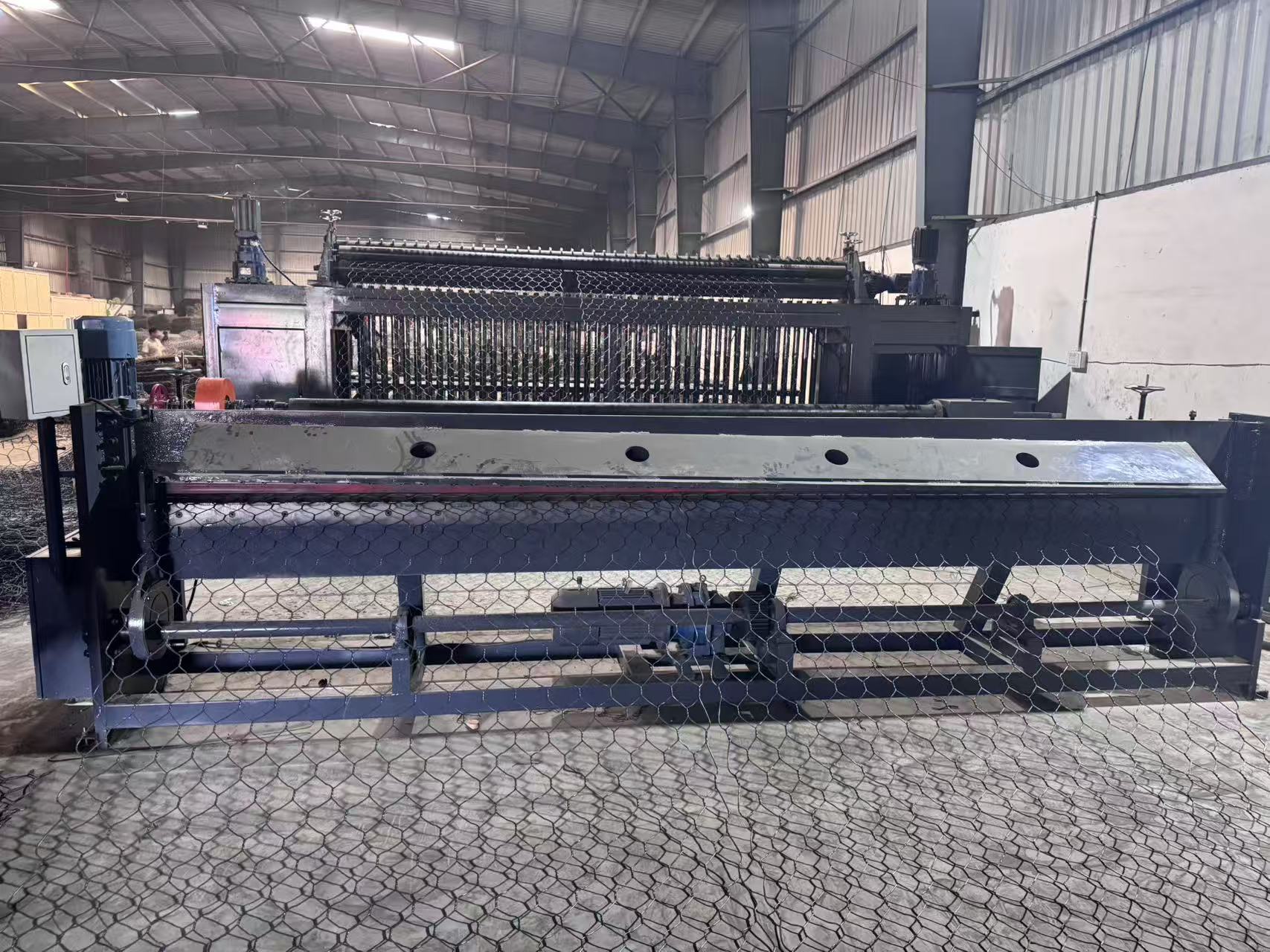 Laatste bedrijfsblogs Delta Servo Gabion Mesh Machine Successfully Exported and Commissioned in India
