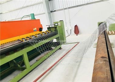 kopen Op zwaar werk berekende Hexagonale Draad het Opleveren Machinebreedte 2200mm 3kW voor Gabion-Netwerk online vervaardiging