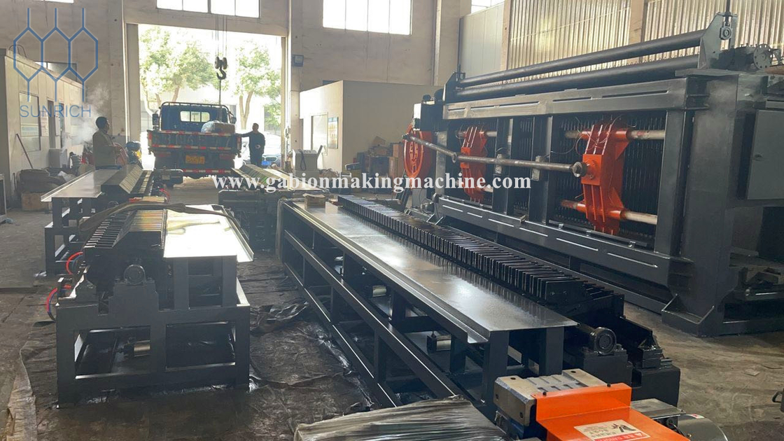 Tensile Strength 350-550N/Mm2 Gabion Production Line With 60X80-80X100MM Mesh Size And PLC Control System