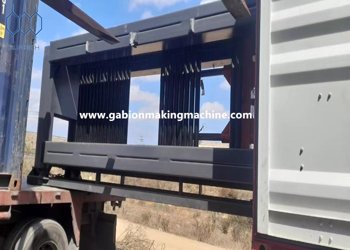 PVC Coating Thickness Adjustable Mesh Length 2m-5m Gabion Machine