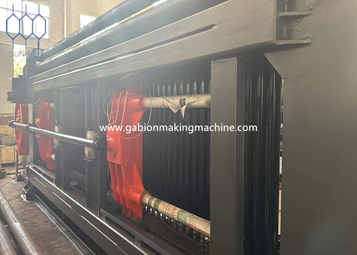 Customizable Wire Diameter 1.6mm-4.0mm Gabion Machine Mesh Size 105x125mm