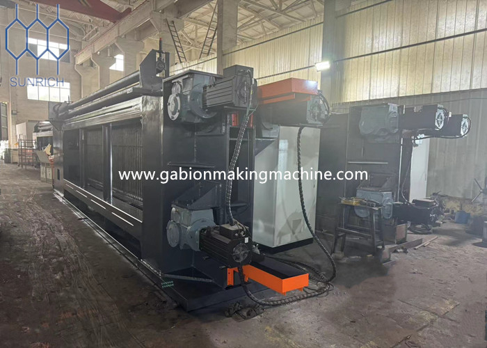 "Gabion Assembly Line: Wire Spooling, Weaving, and Edge Binding – 8000㎡ Daily Output