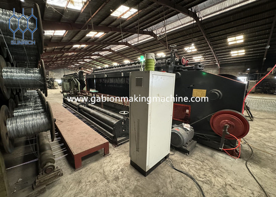 4 m breed gegalvaniseerd staaldraad zeshoekig draadnetmachine