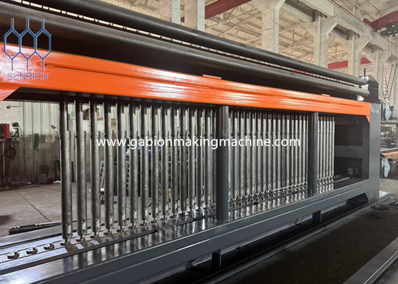 Gegalvaniseerde staaldraad PVC bedekte gabion gaasmachine draad gaas productie bij 3-4m/min